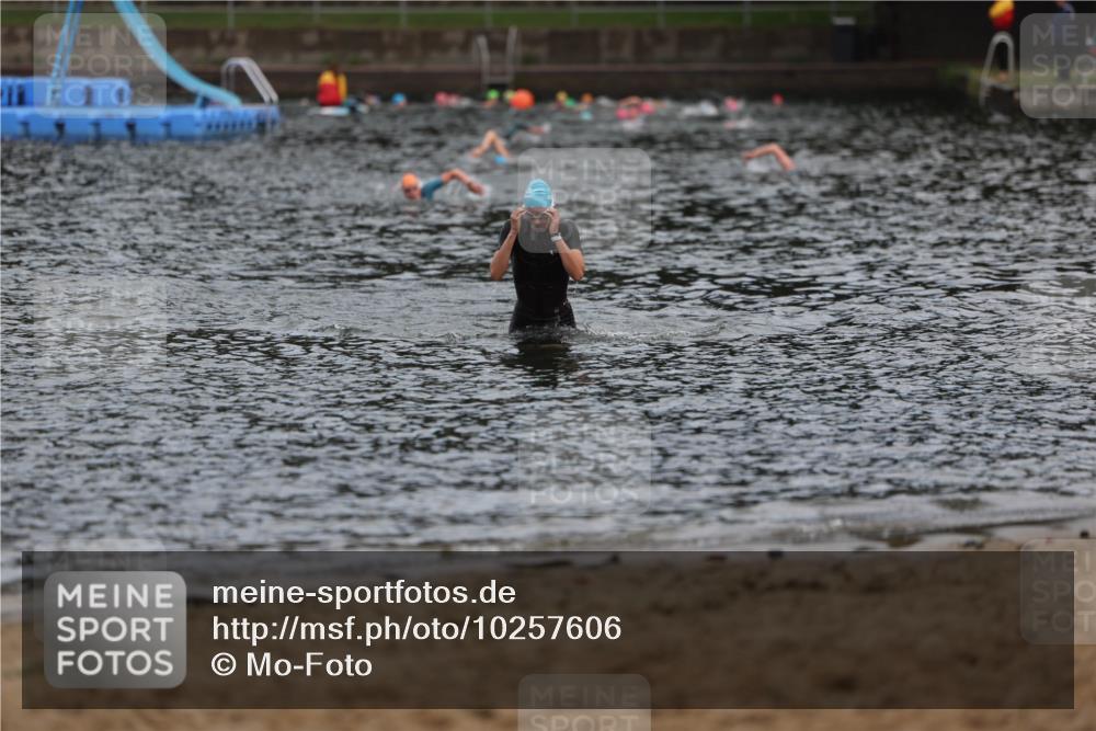 13.09.2026 - Stadtparktriathlon Mo-Foto http://msf.ph/oto/10257606 13.09.2026 11:10:24 Schwimmen 718 meine-sportfotos.de