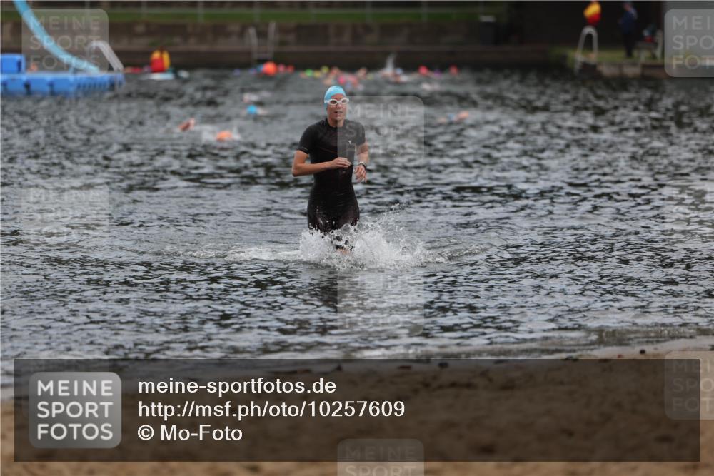 13.09.2026 - Stadtparktriathlon Mo-Foto http://msf.ph/oto/10257609 13.09.2026 11:10:27 Schwimmen 718 meine-sportfotos.de