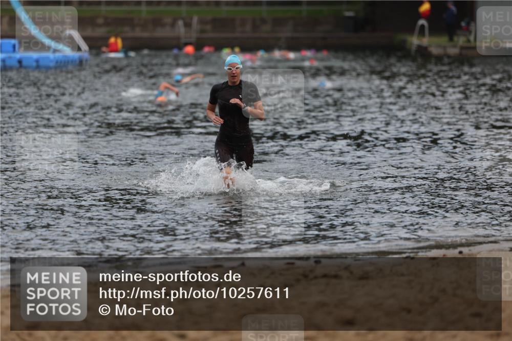 13.09.2026 - Stadtparktriathlon Mo-Foto http://msf.ph/oto/10257611 13.09.2026 11:10:27 Schwimmen 718 meine-sportfotos.de