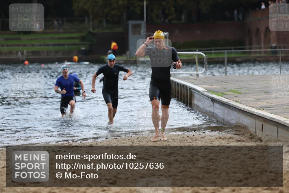 13.09.2026 - Stadtparktriathlon Mo-Foto http://msf.ph/oto/10257636 13.09.2026 11:34:35 Schwimmen 854, 856, 920, 925, 928 meine-sportfotos.de