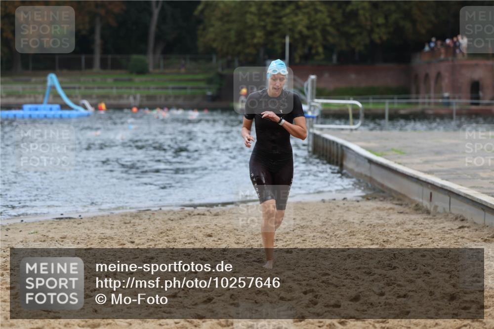 13.09.2026 - Stadtparktriathlon Mo-Foto http://msf.ph/oto/10257646 13.09.2026 11:10:34 Schwimmen 718 meine-sportfotos.de