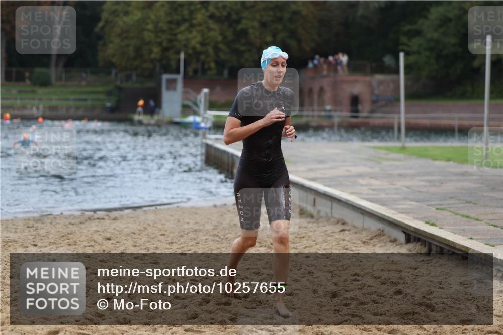 13.09.2026 - Stadtparktriathlon Mo-Foto http://msf.ph/oto/10257655 13.09.2026 11:10:35 Schwimmen 718 meine-sportfotos.de