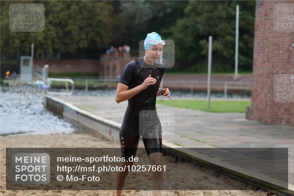 13.09.2026 - Stadtparktriathlon Mo-Foto http://msf.ph/oto/10257661 13.09.2026 11:10:35 Schwimmen 718 meine-sportfotos.de