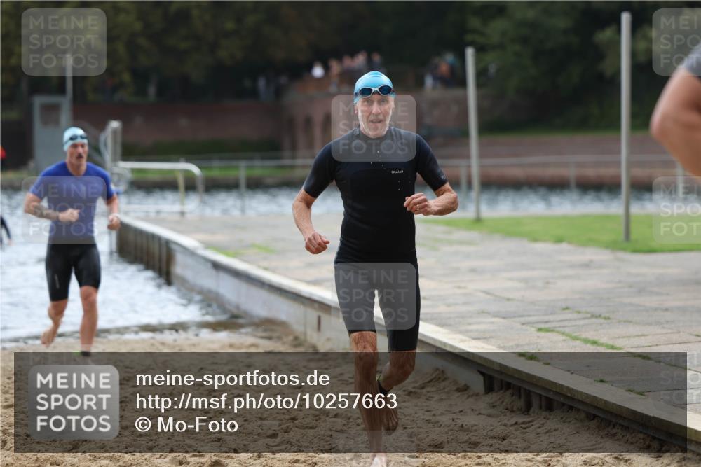 13.09.2026 - Stadtparktriathlon Mo-Foto http://msf.ph/oto/10257663 13.09.2026 11:34:40 Schwimmen 878, 920, 925, 928 meine-sportfotos.de
