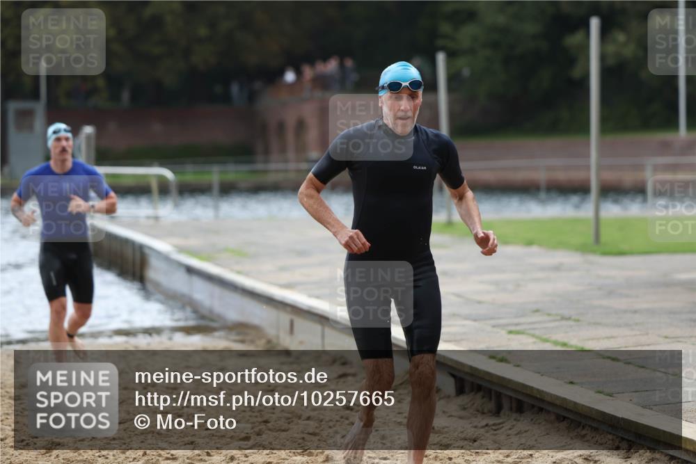 13.09.2026 - Stadtparktriathlon Mo-Foto http://msf.ph/oto/10257665 13.09.2026 11:34:40 Schwimmen 878, 920, 925, 928 meine-sportfotos.de