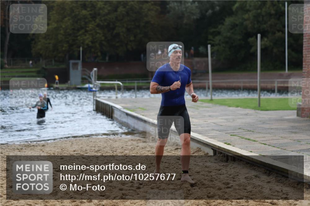 13.09.2026 - Stadtparktriathlon Mo-Foto http://msf.ph/oto/10257677 13.09.2026 11:34:43 Schwimmen 878, 920, 928 meine-sportfotos.de