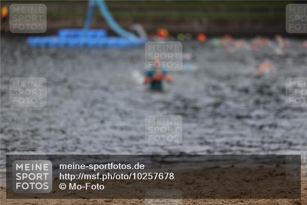 13.09.2026 - Stadtparktriathlon Mo-Foto http://msf.ph/oto/10257678 13.09.2026 11:10:44 Schwimmen  meine-sportfotos.de