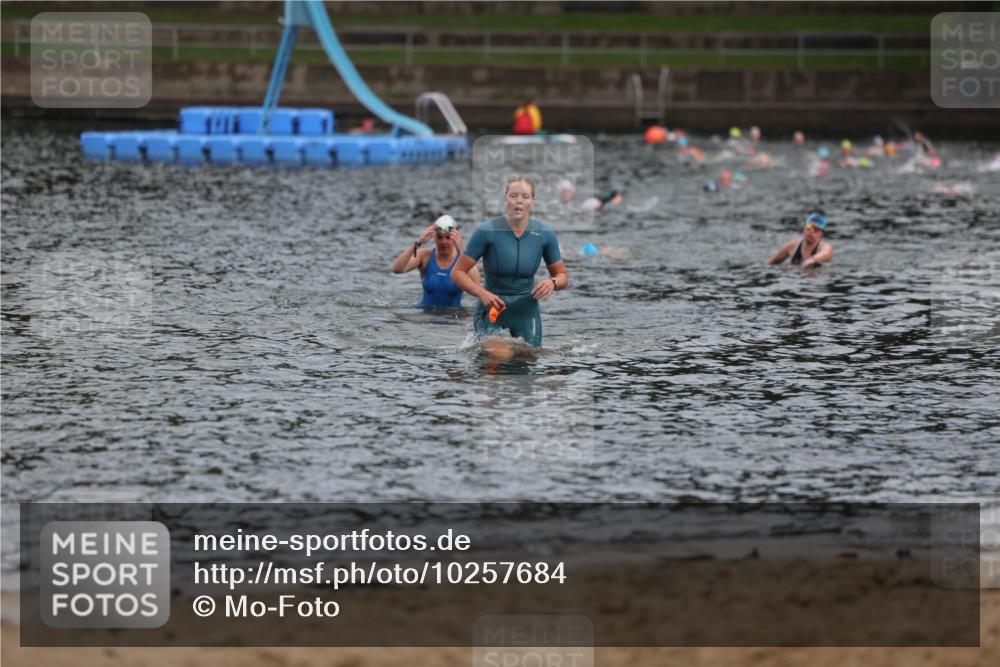 13.09.2026 - Stadtparktriathlon Mo-Foto http://msf.ph/oto/10257684 13.09.2026 11:10:50 Schwimmen 735, 754 meine-sportfotos.de