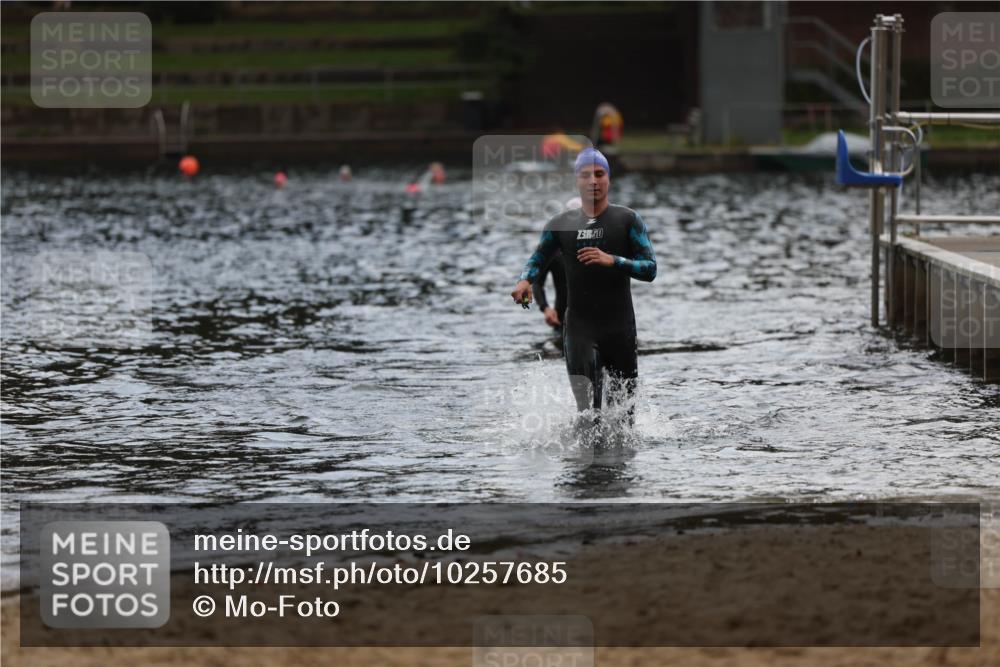 13.09.2026 - Stadtparktriathlon Mo-Foto http://msf.ph/oto/10257685 13.09.2026 11:34:45 Schwimmen 878, 920, 928 meine-sportfotos.de