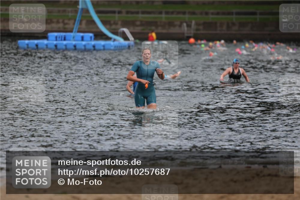 13.09.2026 - Stadtparktriathlon Mo-Foto http://msf.ph/oto/10257687 13.09.2026 11:10:51 Schwimmen 735, 754 meine-sportfotos.de