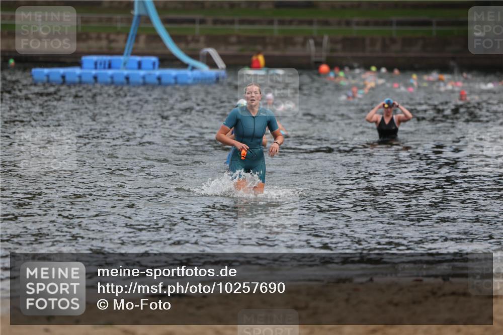 13.09.2026 - Stadtparktriathlon Mo-Foto http://msf.ph/oto/10257690 13.09.2026 11:10:52 Schwimmen 735, 754 meine-sportfotos.de