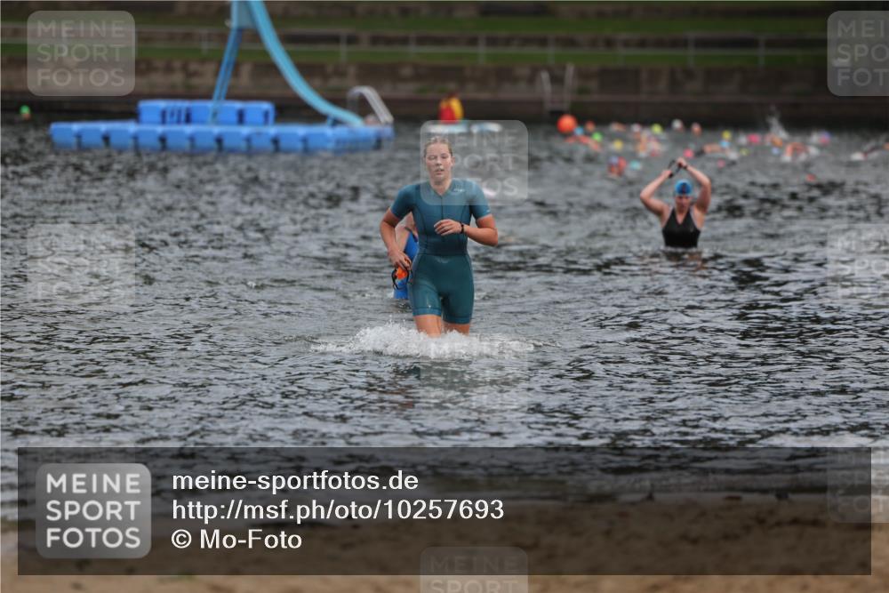 13.09.2026 - Stadtparktriathlon Mo-Foto http://msf.ph/oto/10257693 13.09.2026 11:10:52 Schwimmen 735, 754 meine-sportfotos.de