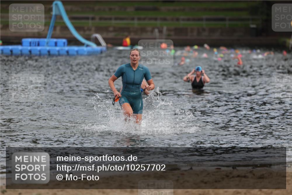 13.09.2026 - Stadtparktriathlon Mo-Foto http://msf.ph/oto/10257702 13.09.2026 11:10:54 Schwimmen 735, 754 meine-sportfotos.de