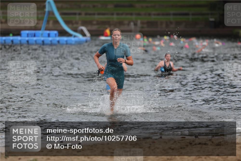 13.09.2026 - Stadtparktriathlon Mo-Foto http://msf.ph/oto/10257706 13.09.2026 11:10:55 Schwimmen 735, 754 meine-sportfotos.de