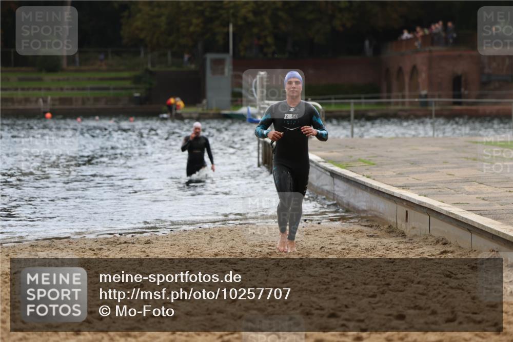 13.09.2026 - Stadtparktriathlon Mo-Foto http://msf.ph/oto/10257707 13.09.2026 11:34:49 Schwimmen 878, 880 meine-sportfotos.de