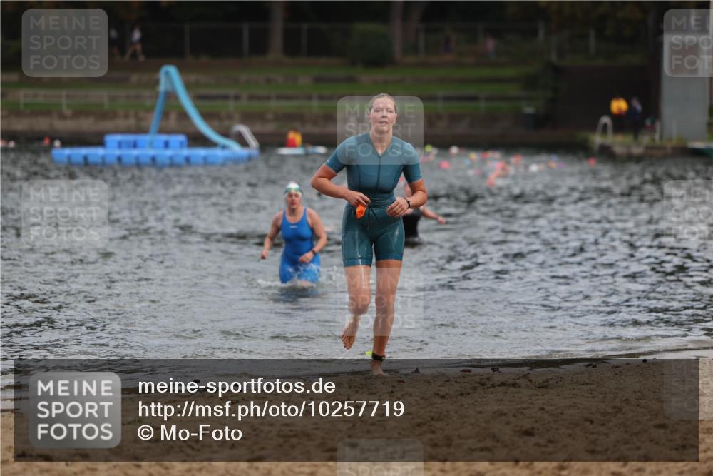 13.09.2026 - Stadtparktriathlon Mo-Foto http://msf.ph/oto/10257719 13.09.2026 11:10:57 Schwimmen 735, 754 meine-sportfotos.de