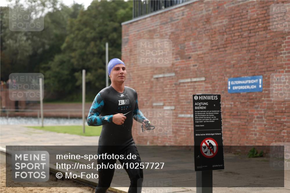 13.09.2026 - Stadtparktriathlon Mo-Foto http://msf.ph/oto/10257727 13.09.2026 11:34:52 Schwimmen 878, 880 meine-sportfotos.de