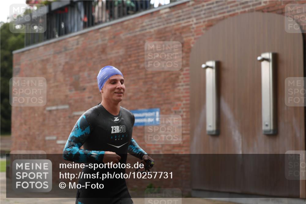 13.09.2026 - Stadtparktriathlon Mo-Foto http://msf.ph/oto/10257731 13.09.2026 11:34:53 Schwimmen 878, 880 meine-sportfotos.de