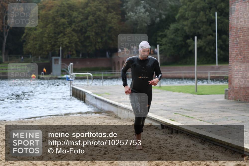 13.09.2026 - Stadtparktriathlon Mo-Foto http://msf.ph/oto/10257753 13.09.2026 11:35:01 Schwimmen 880 meine-sportfotos.de
