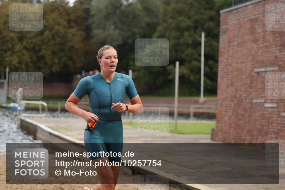13.09.2026 - Stadtparktriathlon Mo-Foto http://msf.ph/oto/10257754 13.09.2026 11:11:01 Schwimmen 735, 754, 770 meine-sportfotos.de
