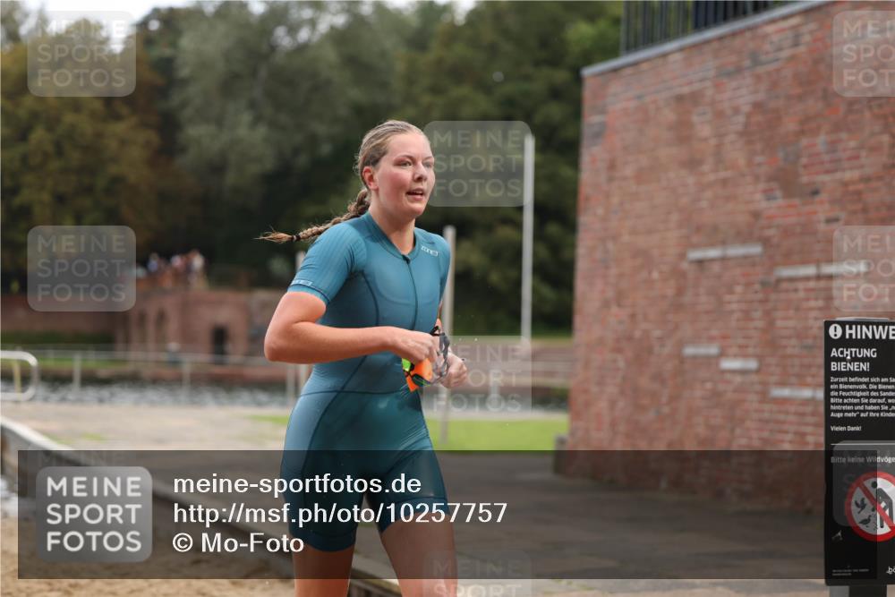 13.09.2026 - Stadtparktriathlon Mo-Foto http://msf.ph/oto/10257757 13.09.2026 11:11:02 Schwimmen 735, 754, 770 meine-sportfotos.de
