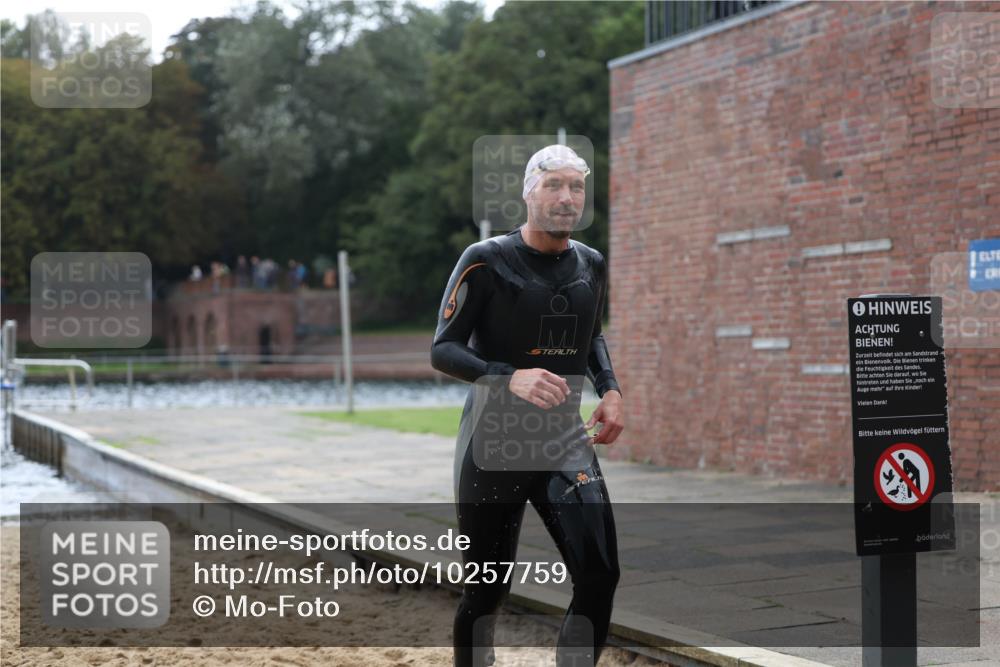 13.09.2026 - Stadtparktriathlon Mo-Foto http://msf.ph/oto/10257759 13.09.2026 11:35:02 Schwimmen 880 meine-sportfotos.de