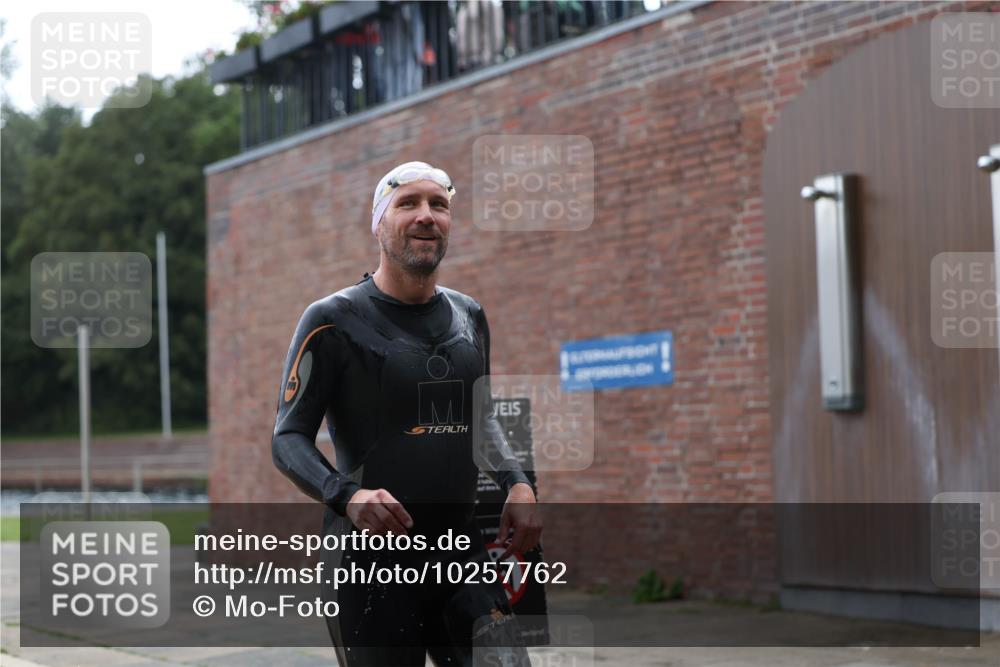 13.09.2026 - Stadtparktriathlon Mo-Foto http://msf.ph/oto/10257762 13.09.2026 11:35:03 Schwimmen 880 meine-sportfotos.de