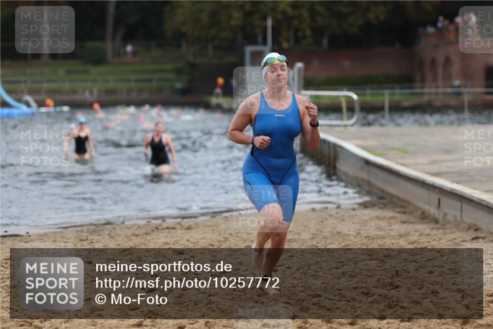 13.09.2026 - Stadtparktriathlon Mo-Foto http://msf.ph/oto/10257772 13.09.2026 11:11:04 Schwimmen 735, 754, 760, 770 meine-sportfotos.de