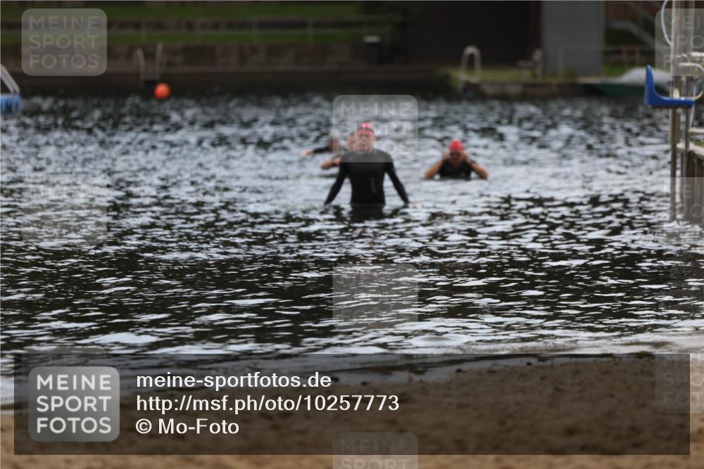 13.09.2026 - Stadtparktriathlon Mo-Foto http://msf.ph/oto/10257773 13.09.2026 11:36:11 Schwimmen  meine-sportfotos.de