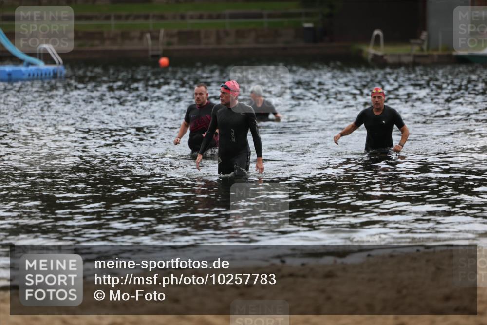 13.09.2026 - Stadtparktriathlon Mo-Foto http://msf.ph/oto/10257783 13.09.2026 11:36:21 Schwimmen  meine-sportfotos.de