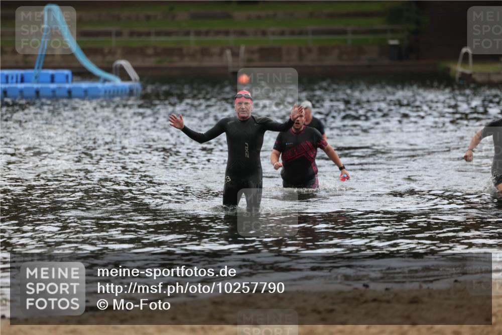 13.09.2026 - Stadtparktriathlon Mo-Foto http://msf.ph/oto/10257790 13.09.2026 11:36:24 Schwimmen 852, 861 meine-sportfotos.de