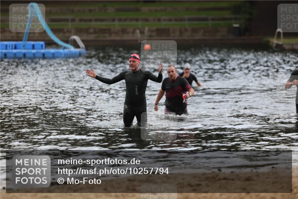 13.09.2026 - Stadtparktriathlon Mo-Foto http://msf.ph/oto/10257794 13.09.2026 11:36:25 Schwimmen 852, 861 meine-sportfotos.de