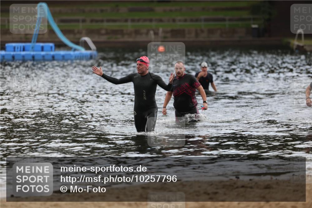 13.09.2026 - Stadtparktriathlon Mo-Foto http://msf.ph/oto/10257796 13.09.2026 11:36:25 Schwimmen 852, 861 meine-sportfotos.de
