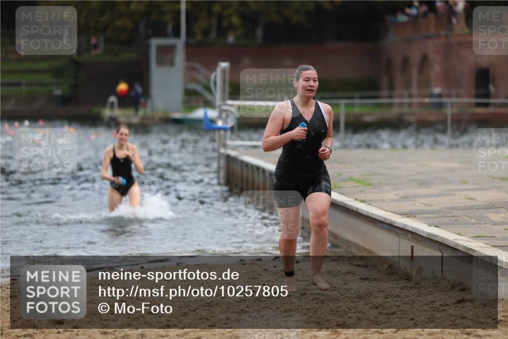 13.09.2026 - Stadtparktriathlon Mo-Foto http://msf.ph/oto/10257805 13.09.2026 11:11:11 Schwimmen 760, 770 meine-sportfotos.de