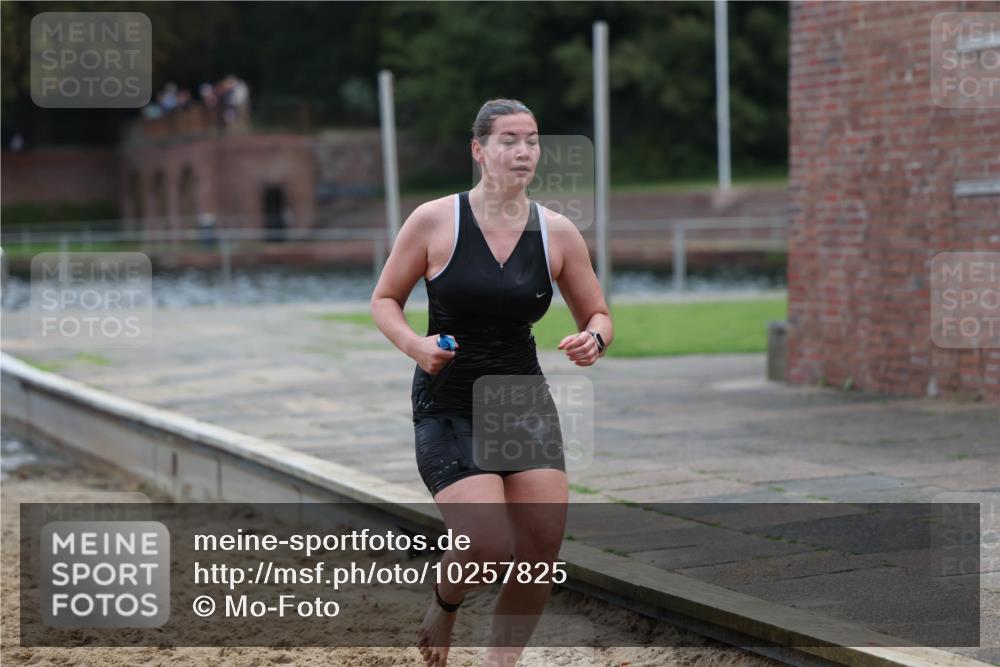 13.09.2026 - Stadtparktriathlon Mo-Foto http://msf.ph/oto/10257825 13.09.2026 11:11:14 Schwimmen 760, 770 meine-sportfotos.de