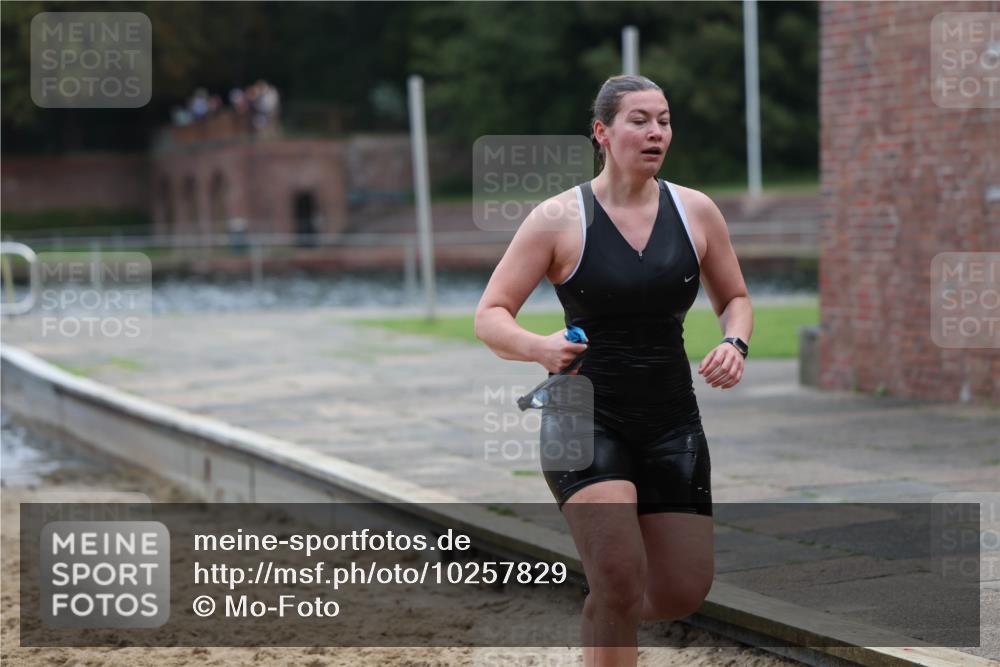 13.09.2026 - Stadtparktriathlon Mo-Foto http://msf.ph/oto/10257829 13.09.2026 11:11:14 Schwimmen 760, 770 meine-sportfotos.de