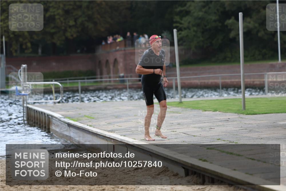 13.09.2026 - Stadtparktriathlon Mo-Foto http://msf.ph/oto/10257840 13.09.2026 11:36:34 Schwimmen 832, 852, 861 meine-sportfotos.de