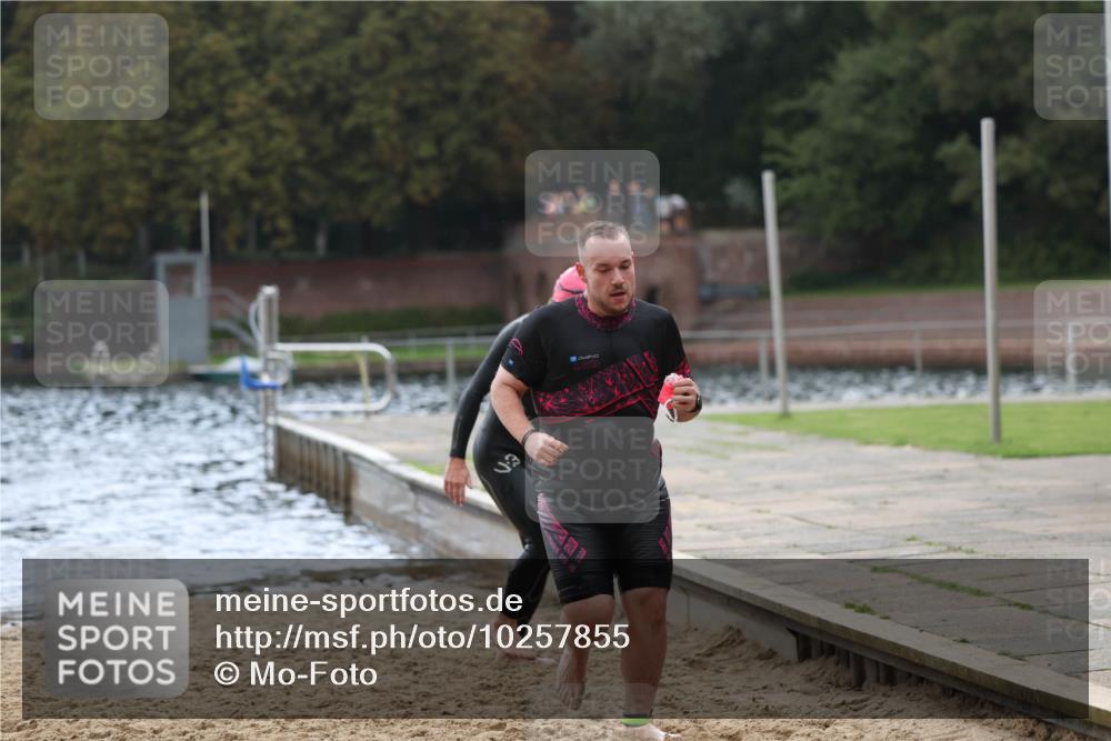 13.09.2026 - Stadtparktriathlon Mo-Foto http://msf.ph/oto/10257855 13.09.2026 11:36:37 Schwimmen 832, 852, 861, 902 meine-sportfotos.de