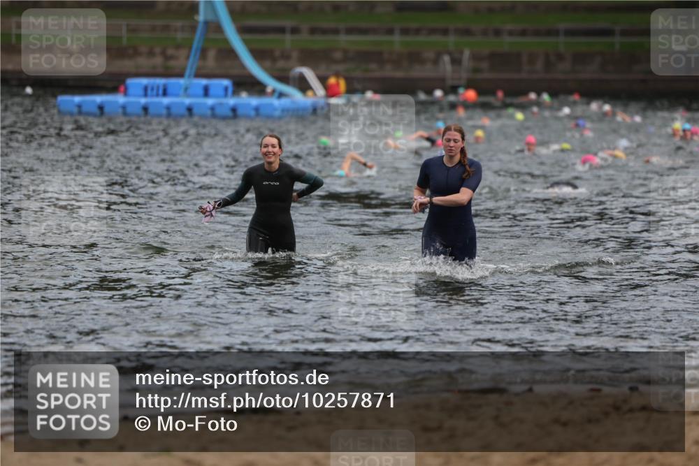 13.09.2026 - Stadtparktriathlon Mo-Foto http://msf.ph/oto/10257871 13.09.2026 11:11:25 Schwimmen 752, 790 meine-sportfotos.de