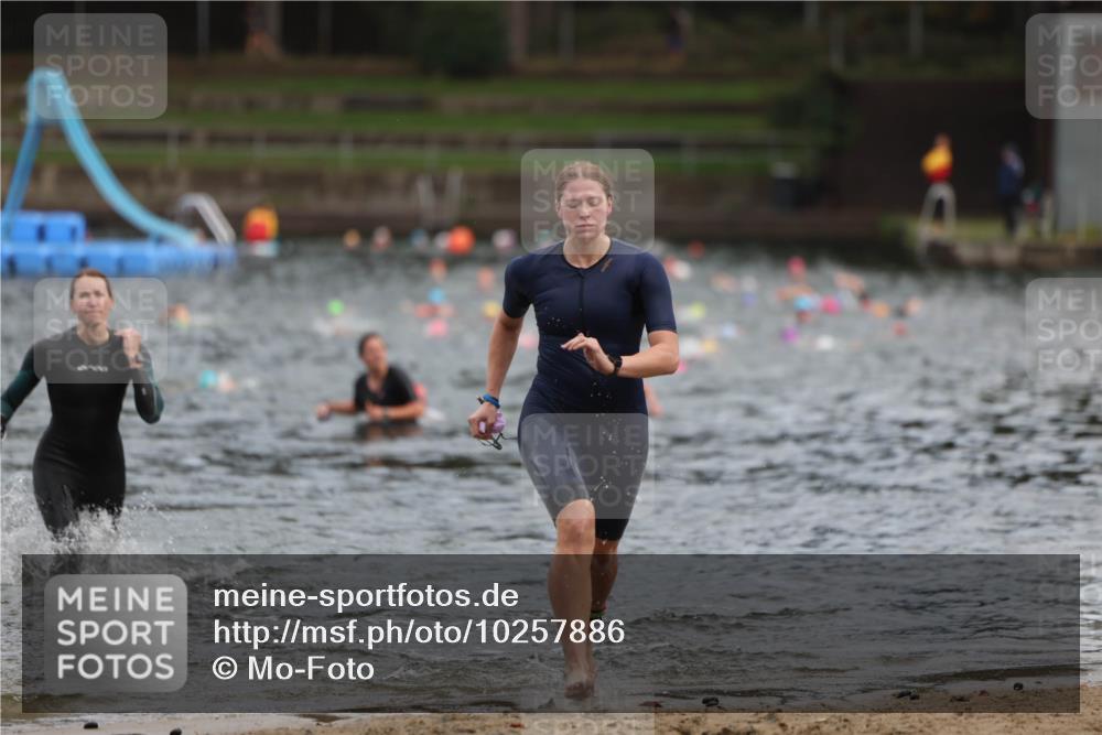 13.09.2026 - Stadtparktriathlon Mo-Foto http://msf.ph/oto/10257886 13.09.2026 11:11:30 Schwimmen 752, 790 meine-sportfotos.de