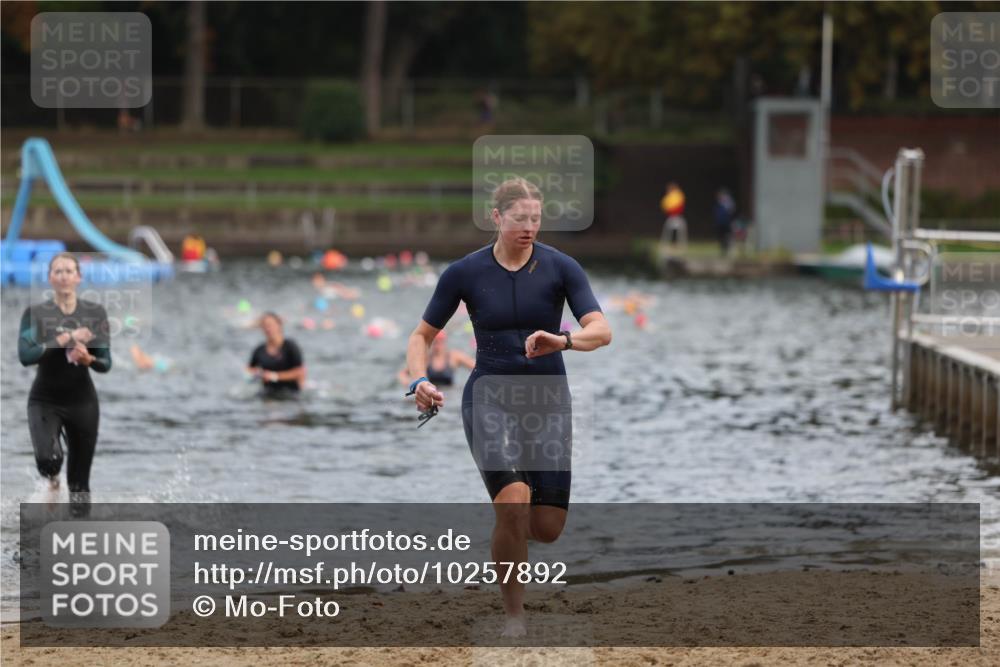 13.09.2026 - Stadtparktriathlon Mo-Foto http://msf.ph/oto/10257892 13.09.2026 11:11:30 Schwimmen 752, 790 meine-sportfotos.de