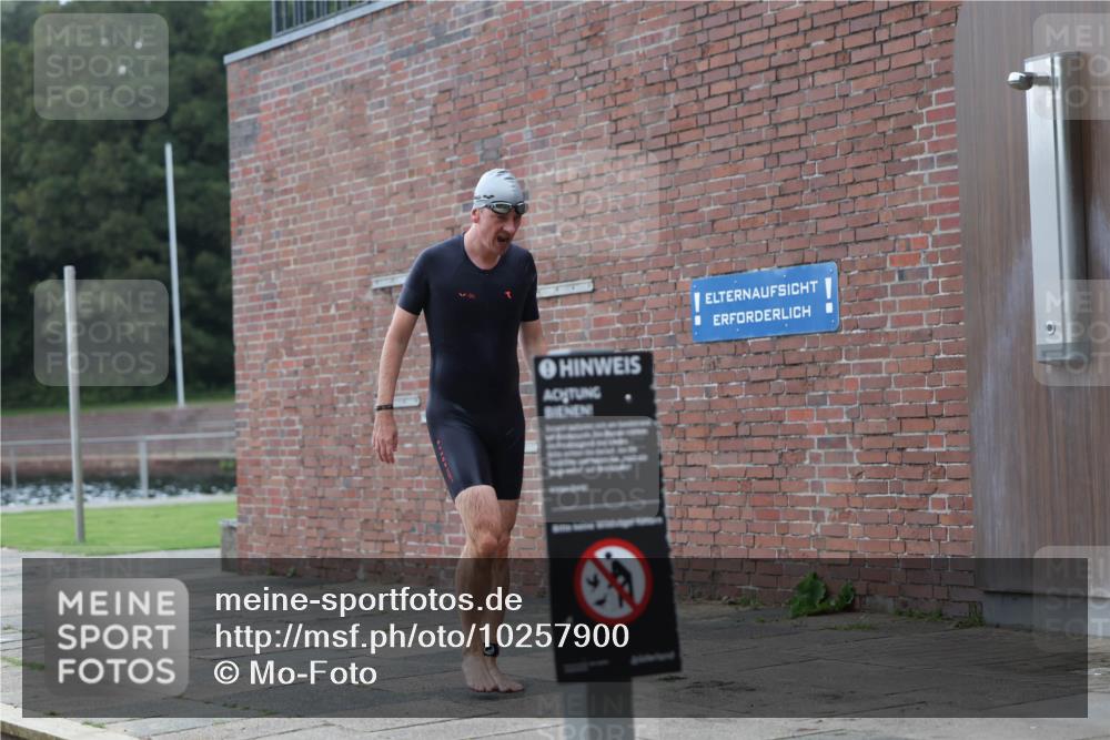 13.09.2026 - Stadtparktriathlon Mo-Foto http://msf.ph/oto/10257900 13.09.2026 11:36:50 Schwimmen 902 meine-sportfotos.de