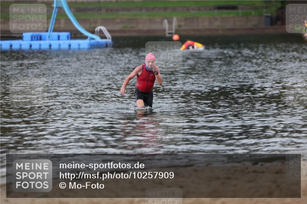 13.09.2026 - Stadtparktriathlon Mo-Foto http://msf.ph/oto/10257909 13.09.2026 11:44:16 Schwimmen  meine-sportfotos.de