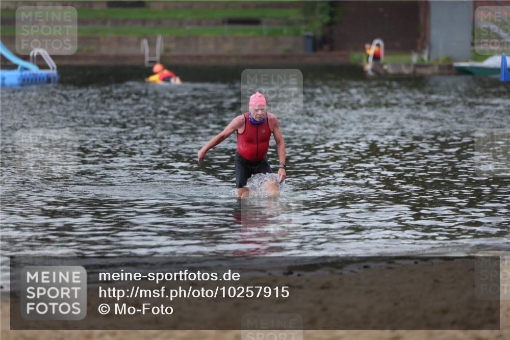 13.09.2026 - Stadtparktriathlon Mo-Foto http://msf.ph/oto/10257915 13.09.2026 11:44:20 Schwimmen 932 meine-sportfotos.de