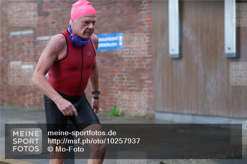 13.09.2026 - Stadtparktriathlon Mo-Foto http://msf.ph/oto/10257937 13.09.2026 11:44:35 Schwimmen 932 meine-sportfotos.de