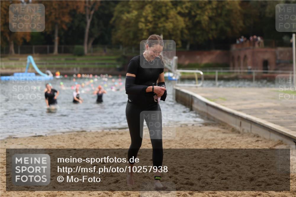 13.09.2026 - Stadtparktriathlon Mo-Foto http://msf.ph/oto/10257938 13.09.2026 11:11:37 Schwimmen 736, 752 meine-sportfotos.de