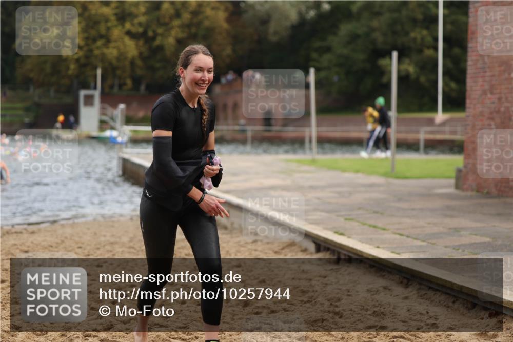 13.09.2026 - Stadtparktriathlon Mo-Foto http://msf.ph/oto/10257944 13.09.2026 11:11:37 Schwimmen 736, 752 meine-sportfotos.de