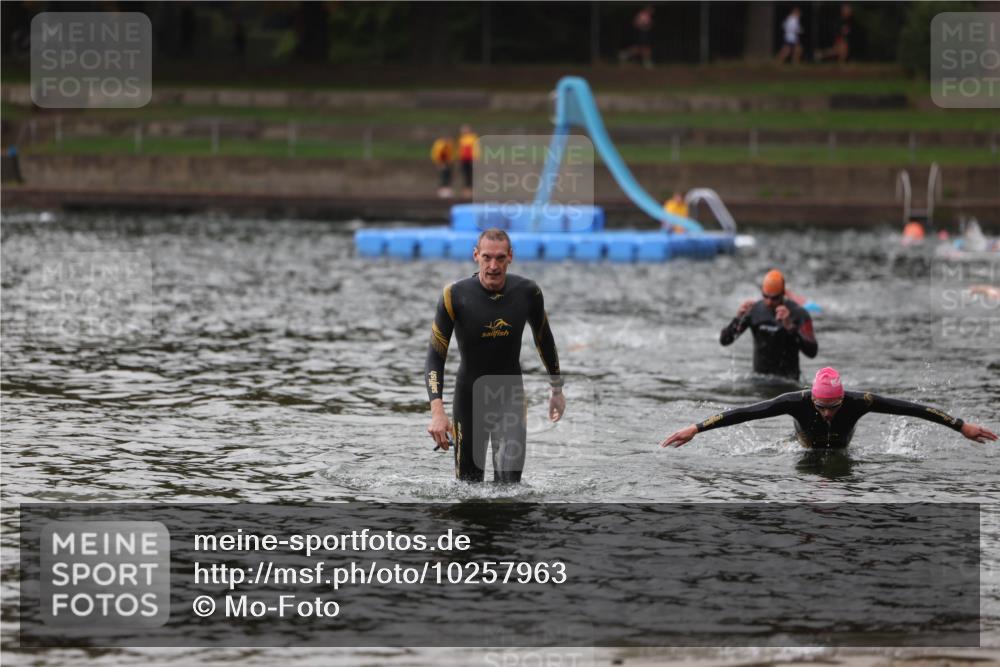 13.09.2026 - Stadtparktriathlon Mo-Foto http://msf.ph/oto/10257963 13.09.2026 11:51:02 Schwimmen 962, 1017 meine-sportfotos.de
