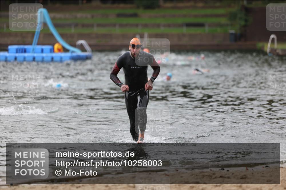 13.09.2026 - Stadtparktriathlon Mo-Foto http://msf.ph/oto/10258003 13.09.2026 11:51:16 Schwimmen 952, 990 meine-sportfotos.de