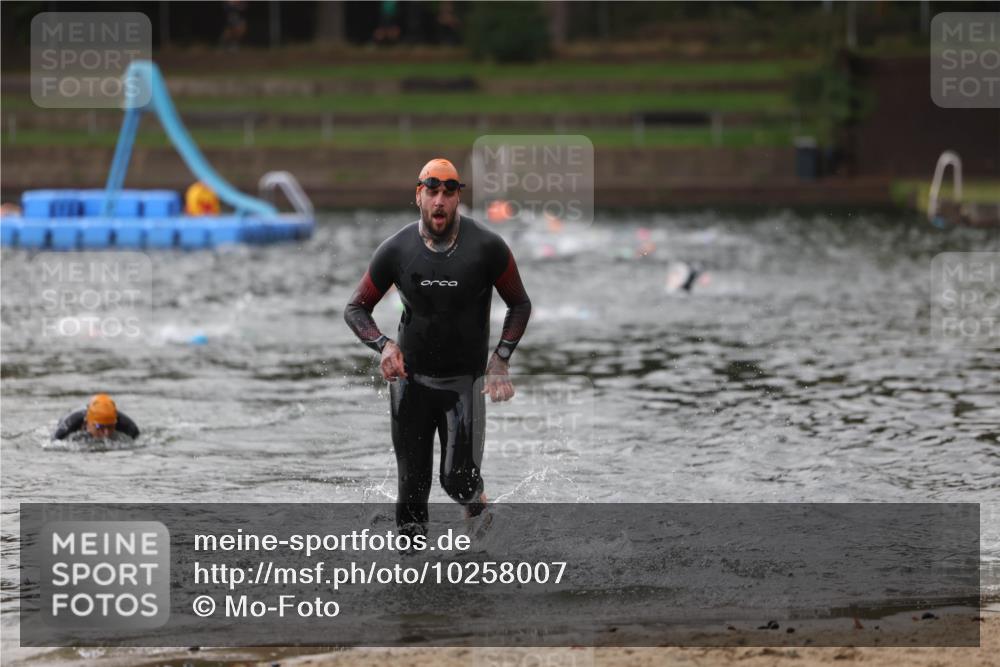 13.09.2026 - Stadtparktriathlon Mo-Foto http://msf.ph/oto/10258007 13.09.2026 11:51:17 Schwimmen 952, 990 meine-sportfotos.de